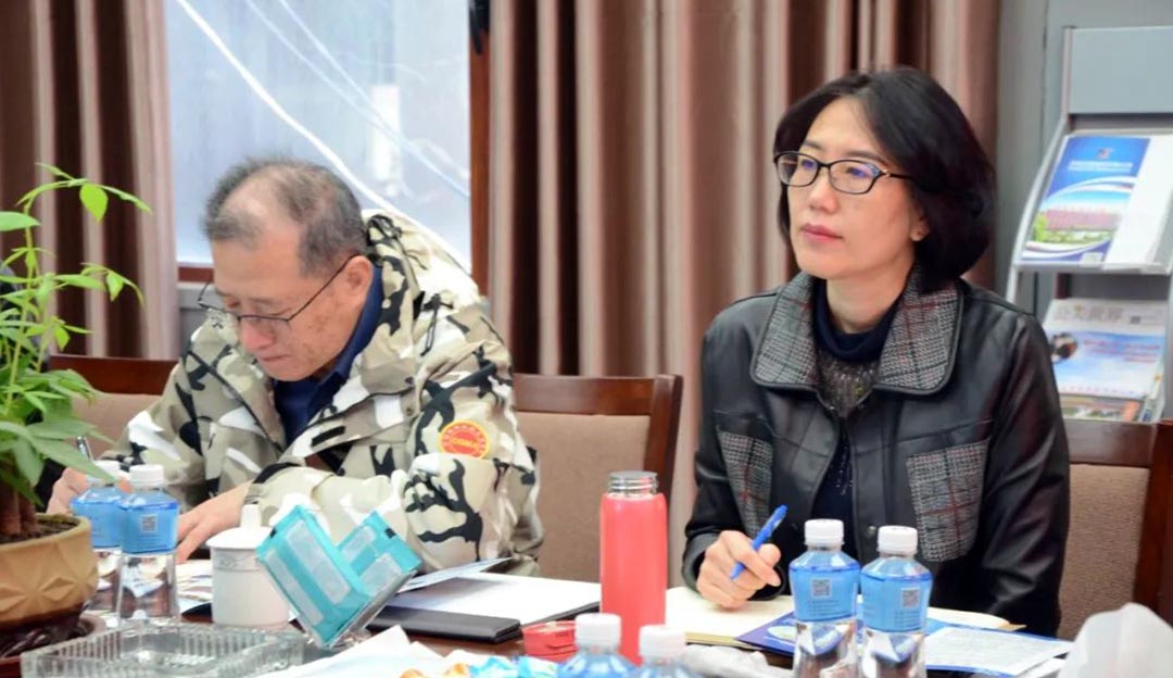 中國通用機(jī)械工業(yè)協(xié)會(huì)領(lǐng)導(dǎo)蒞臨大張公司考察調(diào)研(圖3)