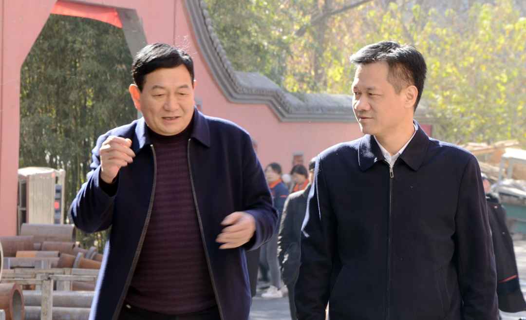 《人民日報》采訪組深入大張公司調(diào)研采訪(圖3)